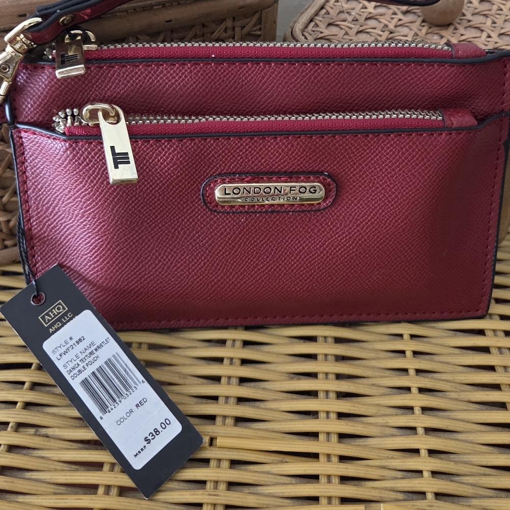 New Red Hot Clutch Wristlet - Picture 2 of 7